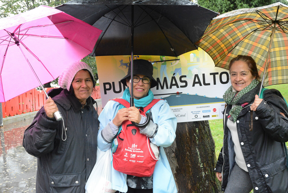 Foto 142 de la avituallamiento y mirador - Galería de la Subida a Artxanda 2019